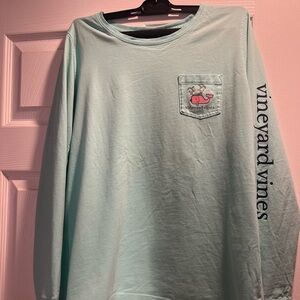 Vineyard Vines “reindeer” shirt size M